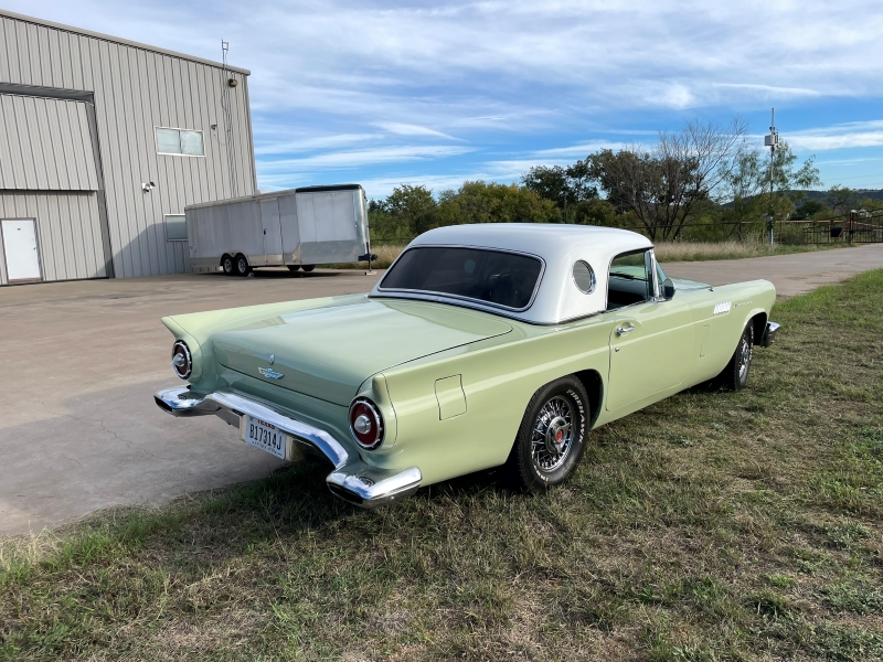 1957 Ford Thunderbird 6656.jpg